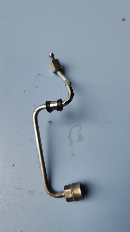 Conducta pompa injectie Audi A4 B8 2.0 Tdi CJC 2011