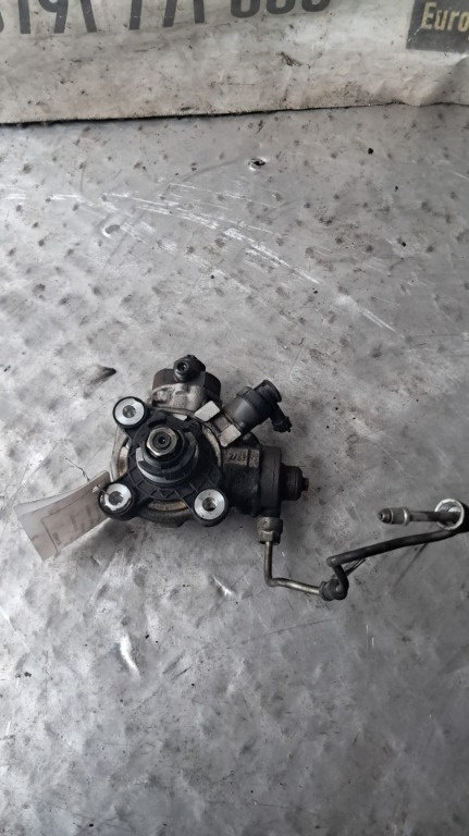 Conducta pompa injectie Volvo V70 2.0 D cod motor D5204T2 an 2011