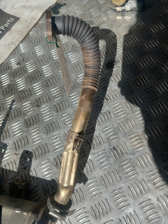 Conducta racitor gaze Renault Laguna 3 2.0 DCI an 2008