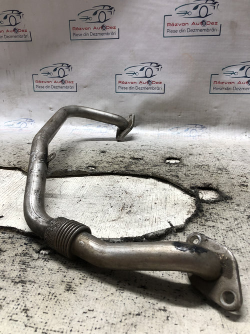 Conducta racitor gaze Volkswagen Passat B6 2006, 03G131521D