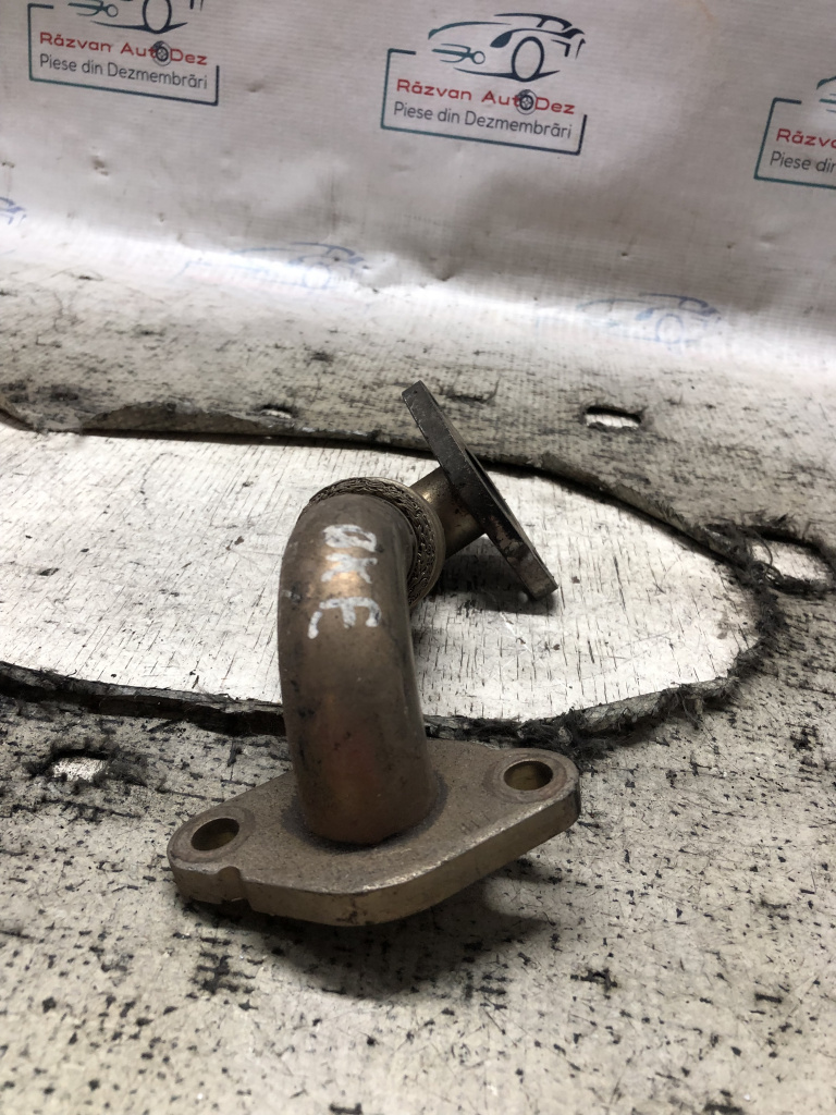 Conducta racitor gaze Volkswagen Passat B6 2006, 038131521CD