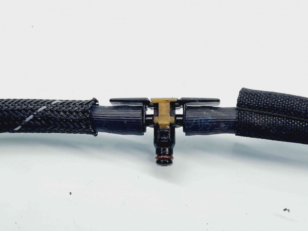 Conducta retur injectoare Audi Q3 (8UB) [Fabr 2011-2018] OEM 2.0 TDI CFFB 103KW / 140CP 2.0 TDI CFFB 103KW / 140CP
