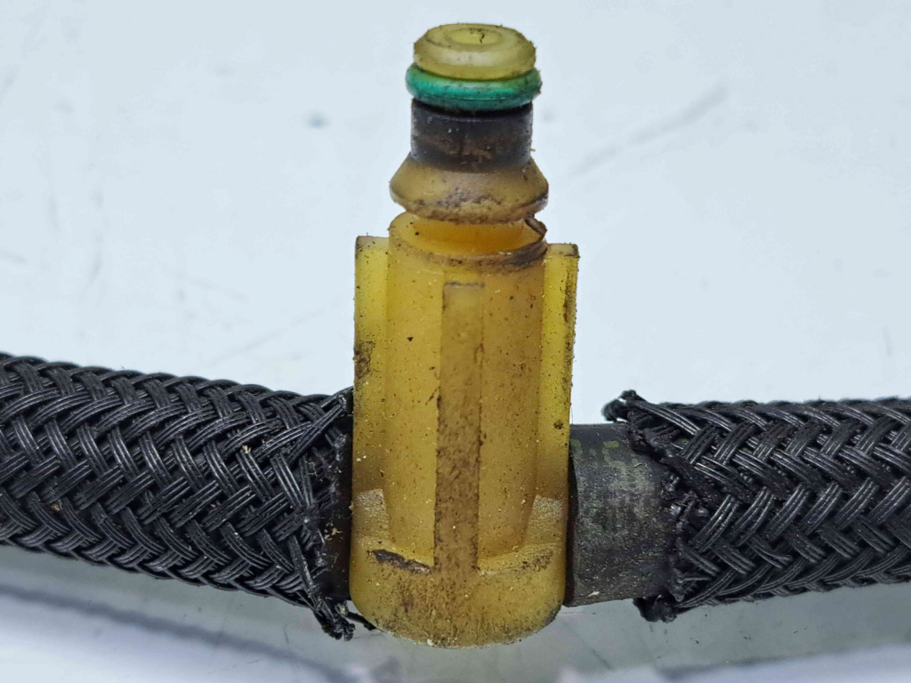 Conducta retur injectoare Citroen C5 (III) [Fabr 2008-2017] OEM 1.6 DV6TED4 1.6 DV6TED4 80KW / 110CP