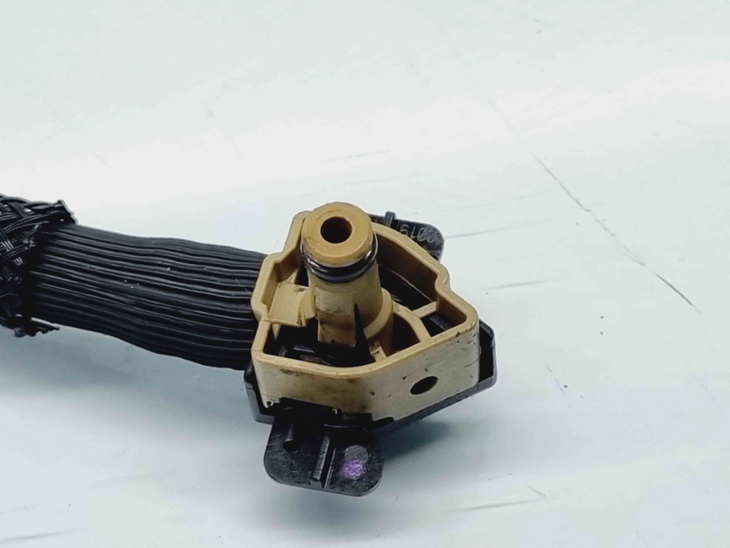 Conducta retur injectoare Skoda Octavia 3 (5E3) [Fabr 2012-2020] OEM 1.6 TDI CLHA77KW / 105CP 1.6 TDI CLHA 77KW / 105CP