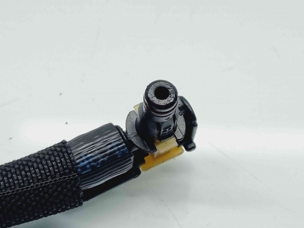 Conducta retur injectoare Volkswagen Passat B7 (362) [Fabr 2010-2014] OEM 2.0 TDI CFFB 103KW / 140CP 2.0 TDI CFFB 103KW / 140CP