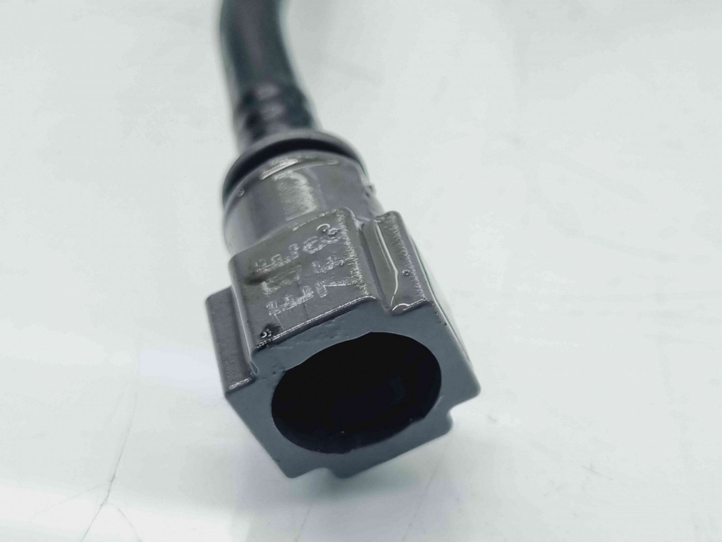 Conducta retur injectoare Volvo V40 Rdesign [Fabr 2013-2019] OEM 1.6 D4162T 84KW / 115CP 1.6 D4162T 84KW / 115CP