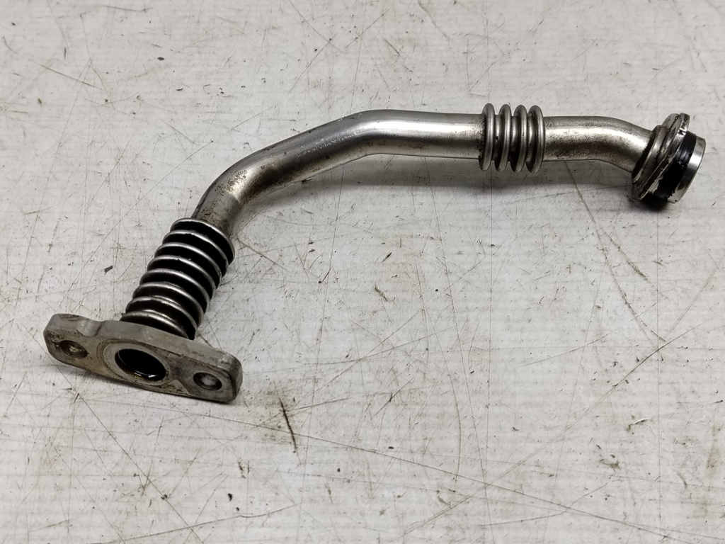 Conducta turbo 04l145736e 1.6 tdi CLHA Seat Leon 3 5F [2012 - 2016]