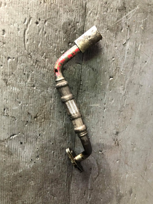Conducta ulei 1.9 tdi ajm vw passat b5 028145736