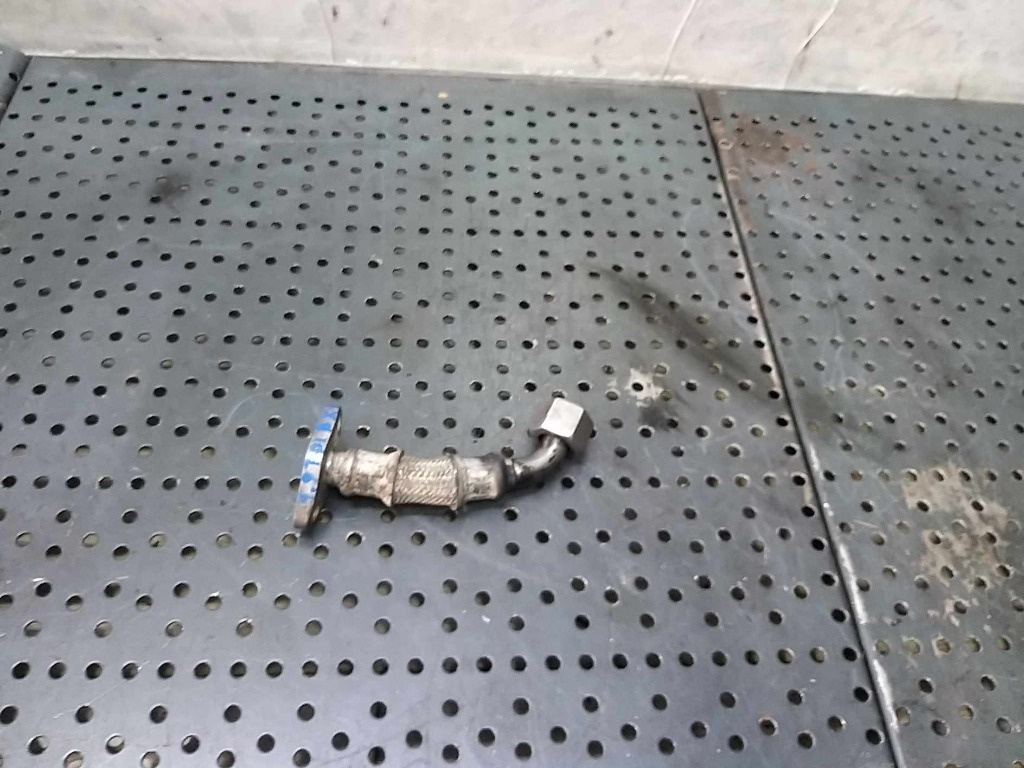 Conducta ulei 1.9 tdi vw golf 5 038145736