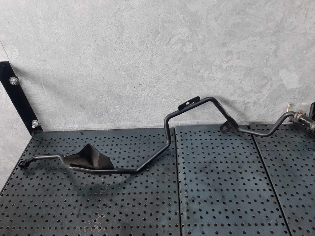 Conducta ulei 3.0 d 306dt 4x4 land rover range rover sport 2 l494 9h2q-6k621-dc