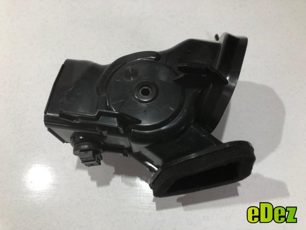 Conducta ventilatie interior dreapta Mercedes C-Class (2014->) [W205] a2058300200