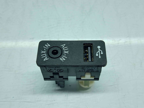 Conector auxiliar USB Bmw 3 (F30) [Fabr 2012-2017] 9229246-03