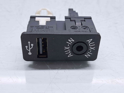 Conector auxiliar USB Bmw 3 Touring (F31) [Fabr 2012-2017] 9229246-03