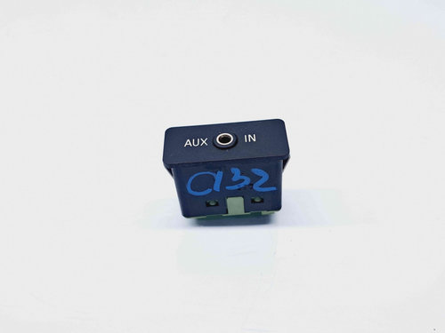 Conector auxiliar USB Bmw X1 (E84) [Fabr 2009-2015] 6986791