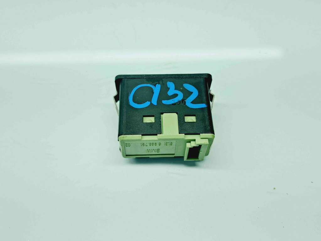 Conector auxiliar USB Bmw X1 (E84) [Fabr 2009-2015] 6986791
