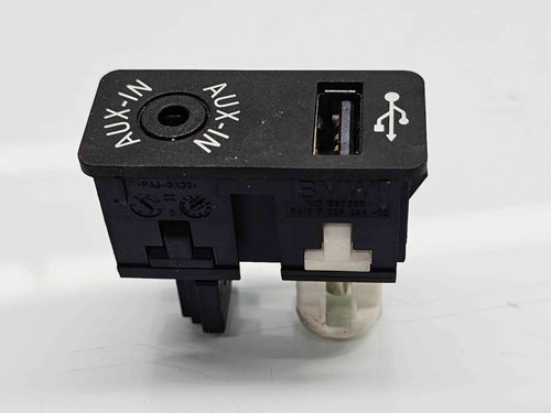 Conector auxiliar USB Bmw X1 (F48) [Fabr 2016-2022] 9229246