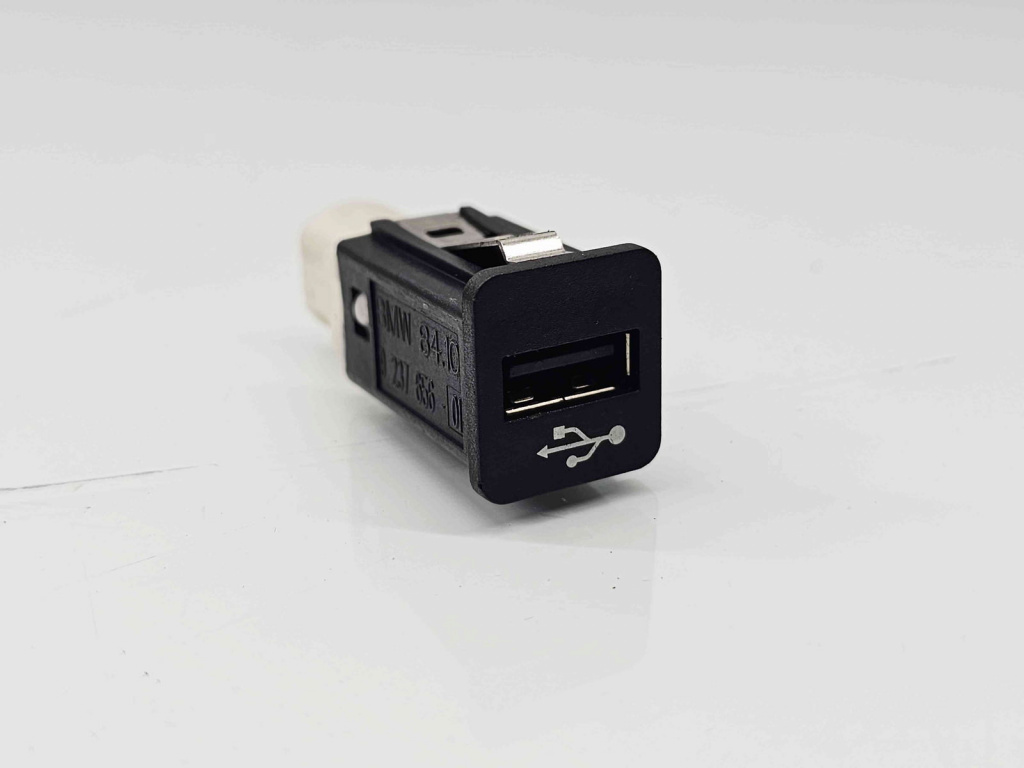 Conector auxiliar USB Bmw X5 (E70) [Fabr 2007-2013] 9237656
