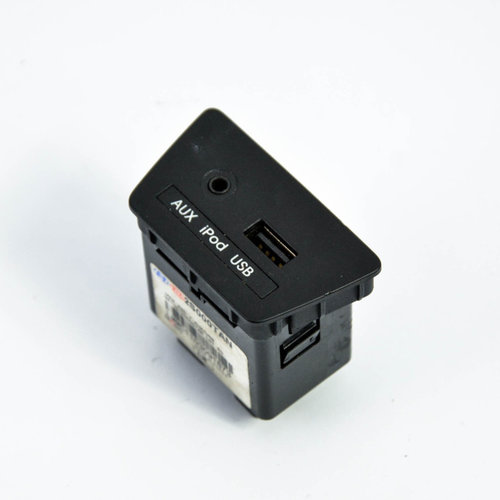 Conector Auxiliar USB Hyundai Ix35 (LM, EL, ELH) 2009 - 2015 Motorina 96110-2S000, 961102S000