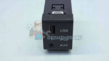 Conector auxiliar USB Hyundai Santa Fe 2 (CM) [Fab...