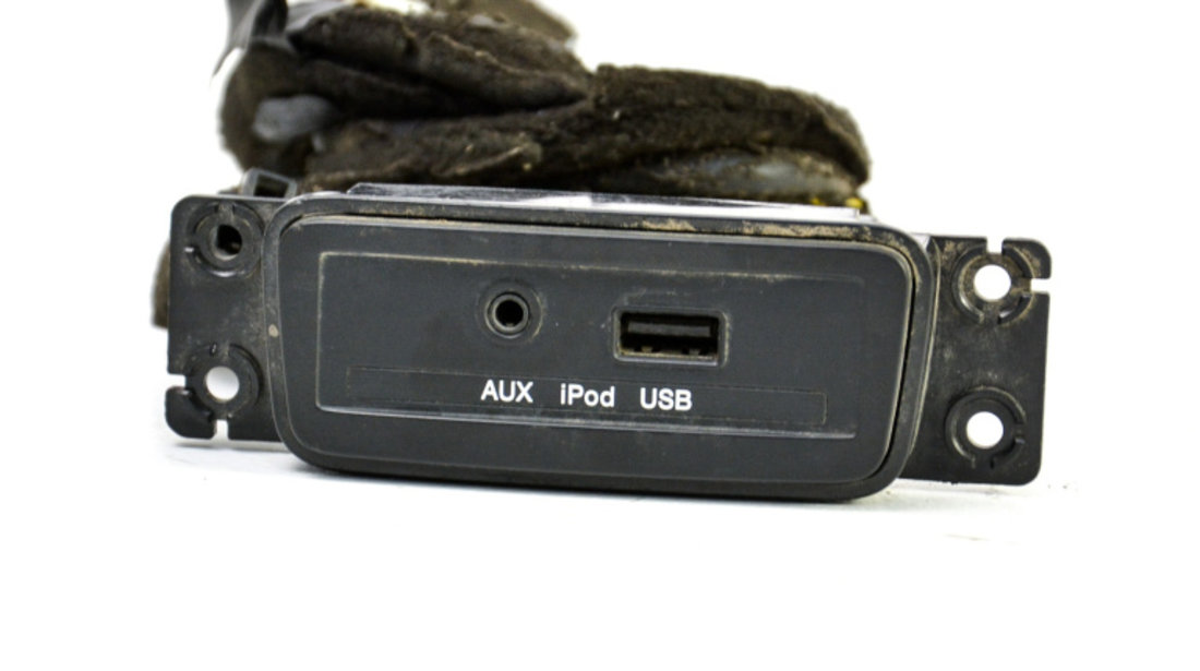 Conector Auxiliar USB Kia MAGENTIS (GD) 2001 - Prezent 2G200VA, 961102G200VA, 96110-2G200VA