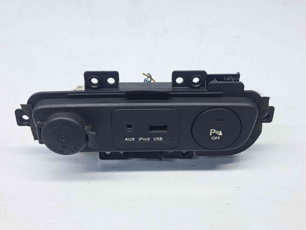 Conector auxiliar USB Kia Sportage III [Fabr 2010-2016] 96110-3W000
