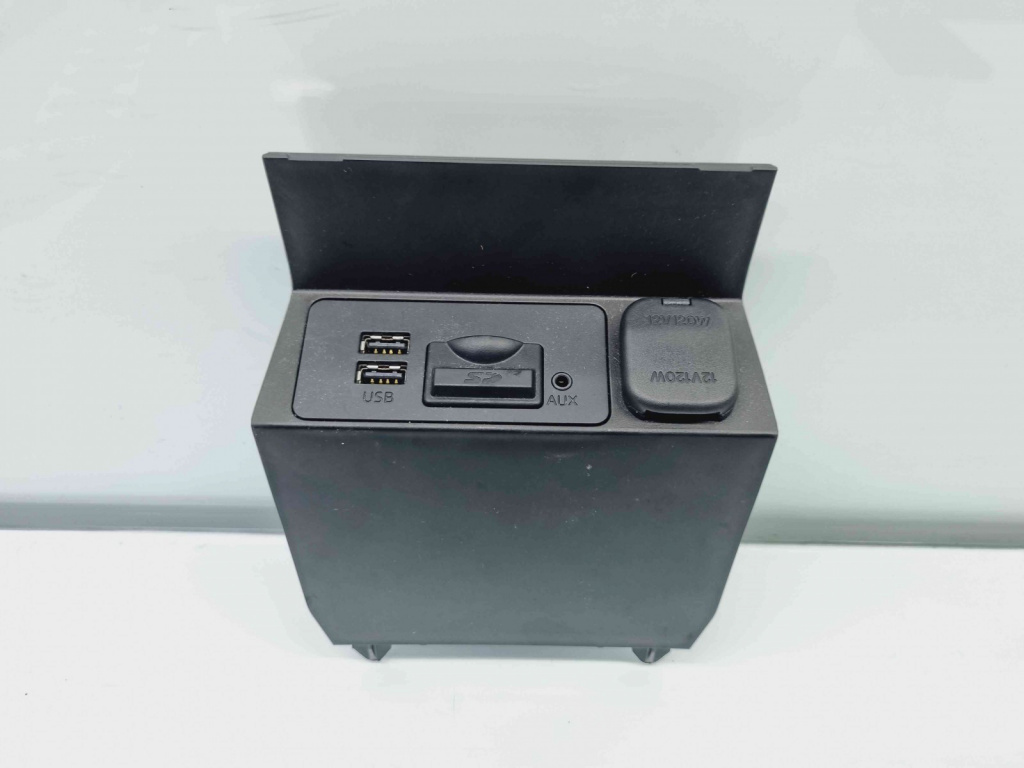 Conector auxiliar USB MAZDA 3 Fastback [Fabr 2003-2009] BHN2-644A1 BJA766EZ1B