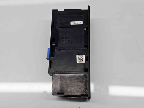 Conector auxiliar USB Mercedes Clasa C Combi (S205) [Fabr 2015-prezent] A2058200126
