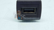 Conector auxiliar USB Mercedes Clasa E (W212) [Fab...