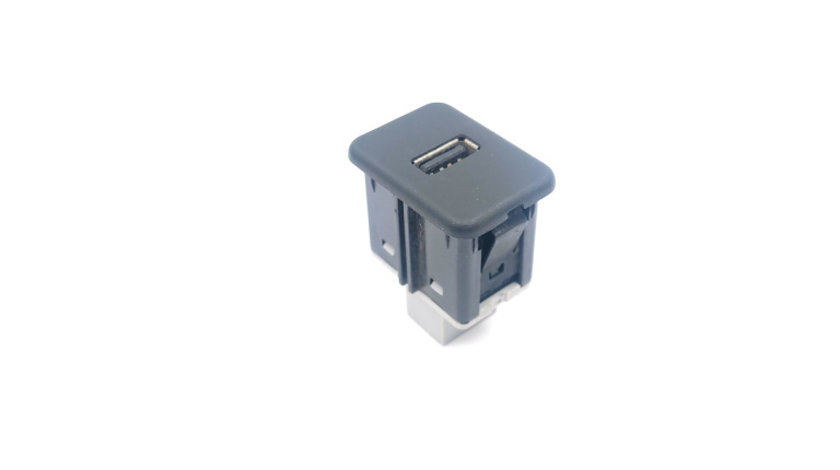 Conector Auxiliar USB Opel CORSA E 2014 - Prezent Benzina 20928734, 2092 8734