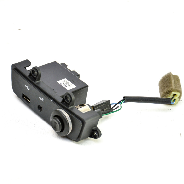 Conector Auxiliar USB Ssangyong KORANDO 2010 - Prezent Motorina 202008944