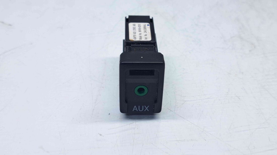 Conector auxiliar USB Toyota Rav 4 III (ACA3, ACE, ALA3, GSA3, ZSA3) [Fabr 2005-2013] OEM