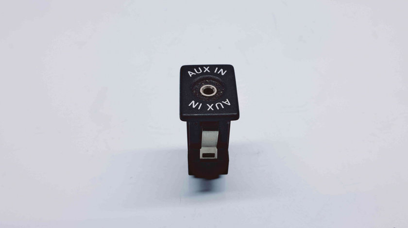 Conector auxiliar USB Volkswagen Passat B7 (365) Variant [Fabr 2010-2014] 5M0035724