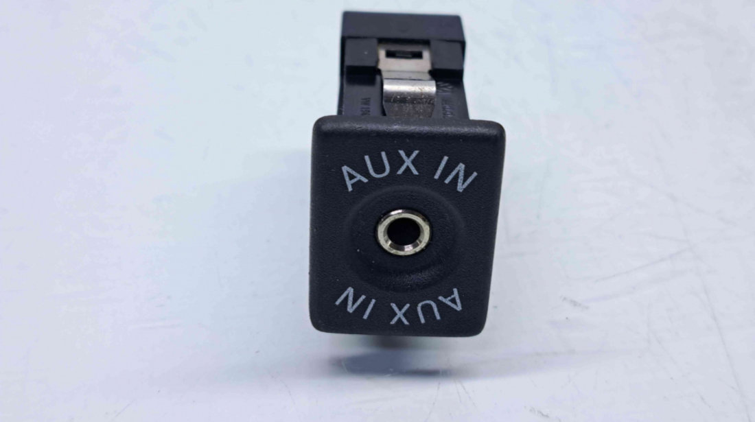 Conector auxiliar USB Volkswagen Tiguan (5N) [Fabr 2007-2016] 5M0035724