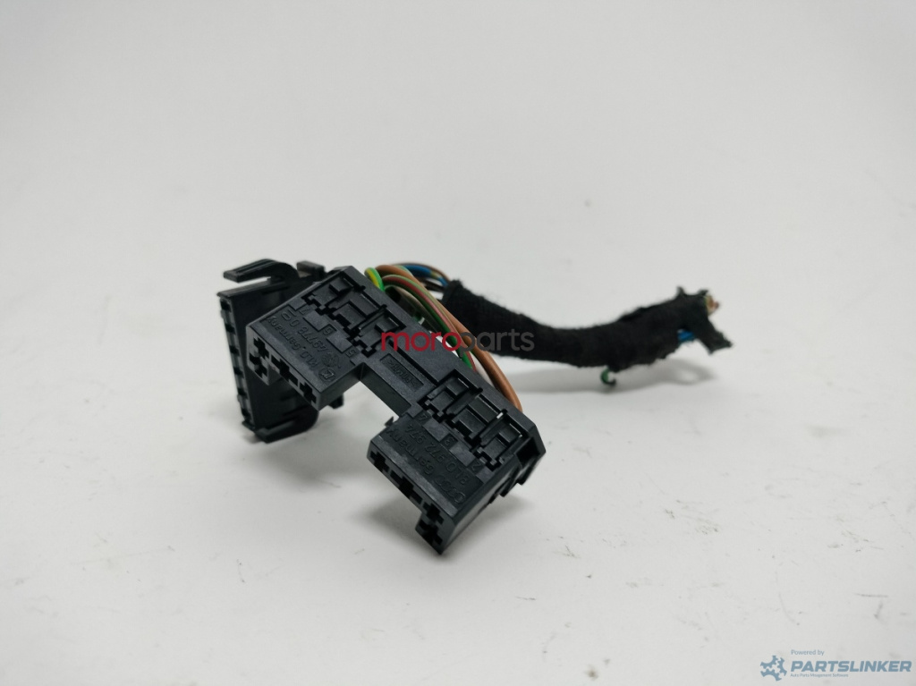 Conector instalatie electrica cu 8 pini Skoda Superb (3U4) Berlina 2005 1.9 TDI SKODA SUPERB (3U4) [ 2001 - 2008 ] OEM 8L0972974