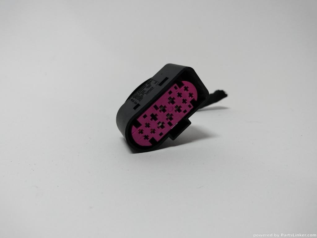 Conector instalatie electrica OEM 1J0973737