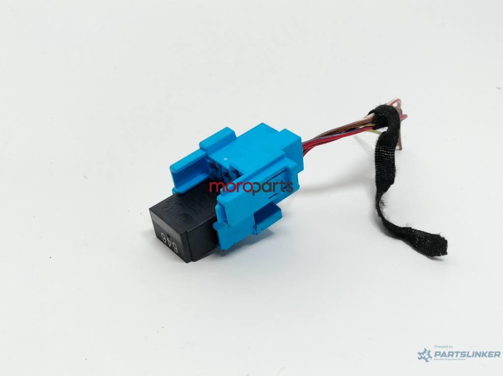Conector sigurante AUDI A4 IV Allroad 8KH, B8 2009 - 2016 VAG 8K0937529