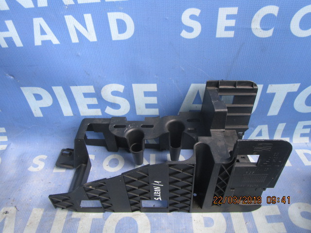 Consola bord Seat Leon 2; 1P0864251 (suport consola)