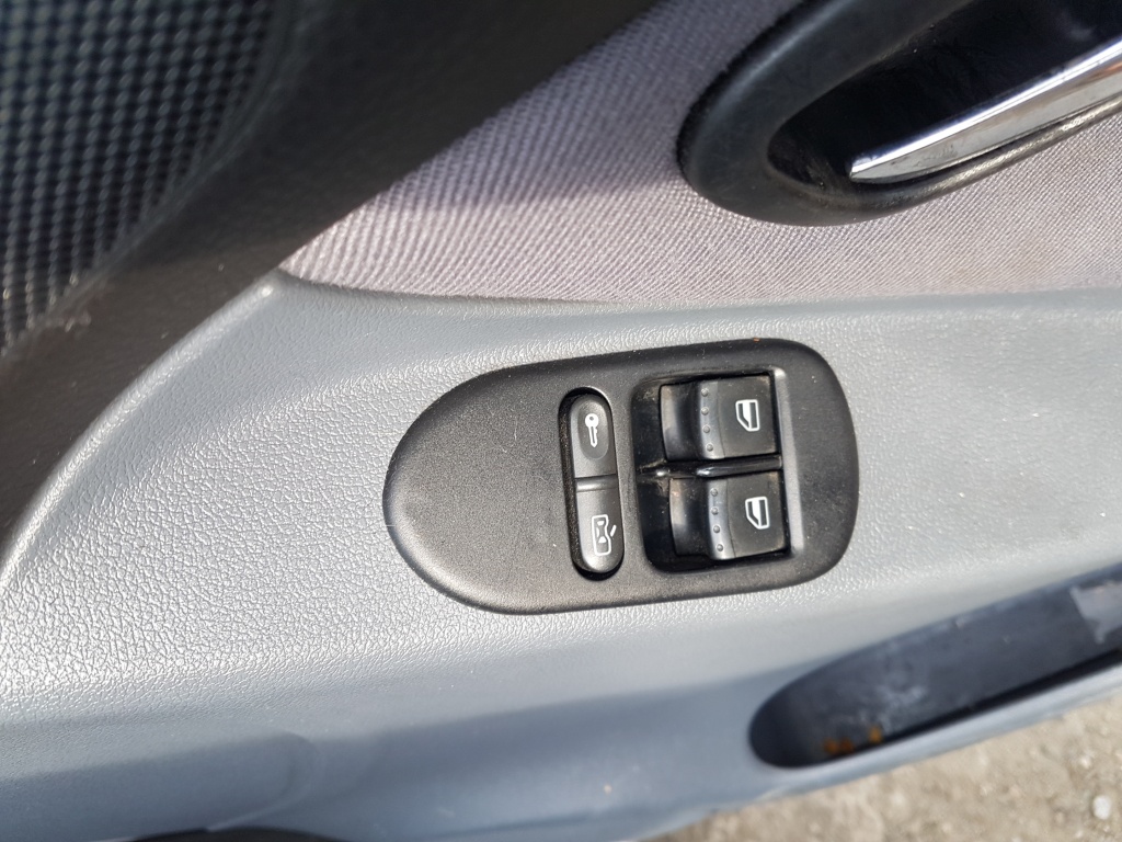 Consola Butoane Actionare Geamuri Seat Leon 1M 1998 - 2005