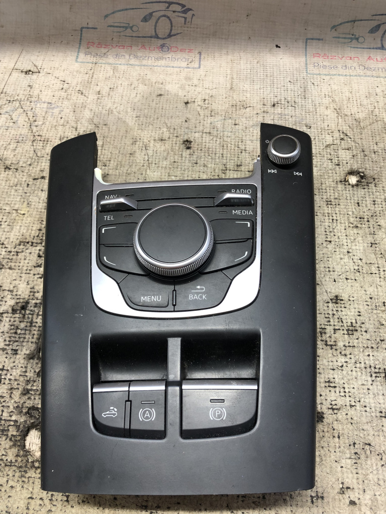 Consola centrala Audi A3 8V Cabrio 2014, 8V0919614B