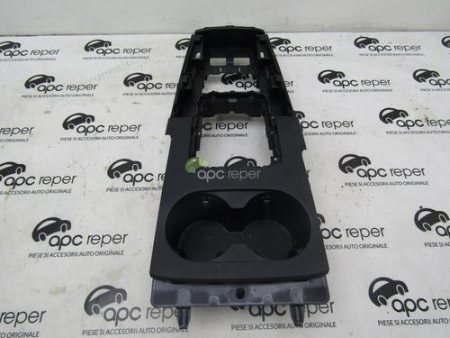 Consola Centrala Audi A3 8V cod 8V1864261C