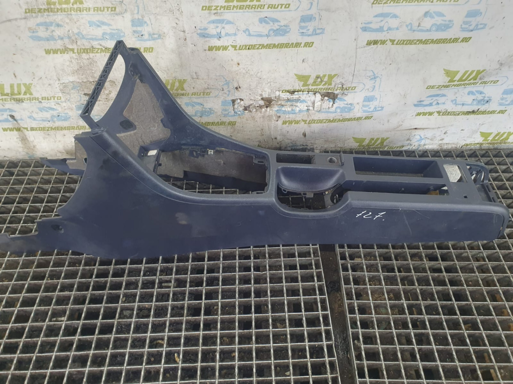 Consola centrala Audi A4 B7 [2004 - 2008] 2.0 tdi BLB