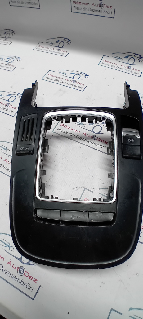 Consola centrala Audi A5 2010, 8K0959673F