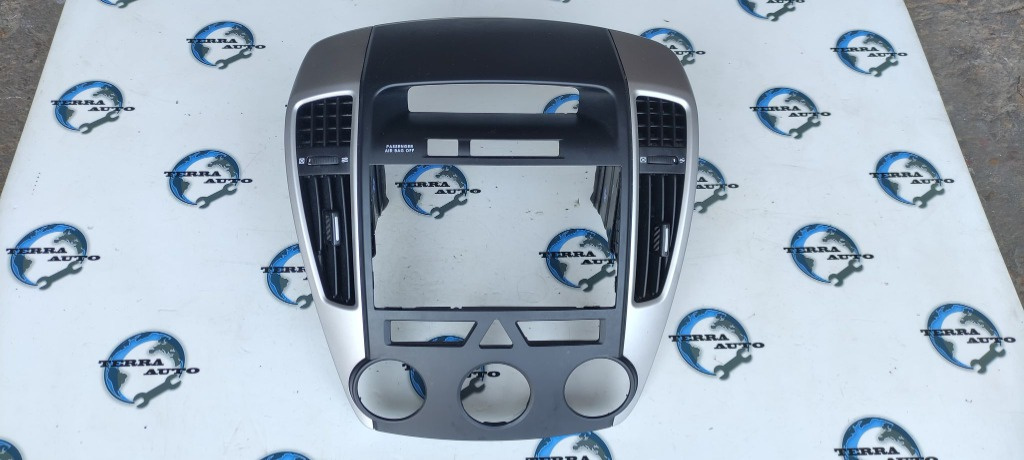 Consola centrala bord Kia Ceed Hatchback