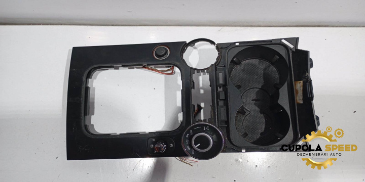 Consola centrala cu scrumiera 7L6858602 Volkswagen VW Touareg generatia 1 7L [facelift] [2007 - 2010]