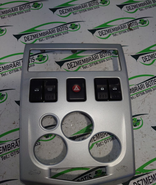 Consola centrala Dacia Logan [2004 - 2008] Sedan 1.4 MT (75 hp)