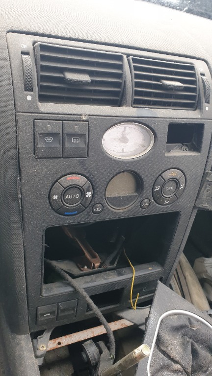 Consola centrala Ford Mondeo 2003 Combi 2.0