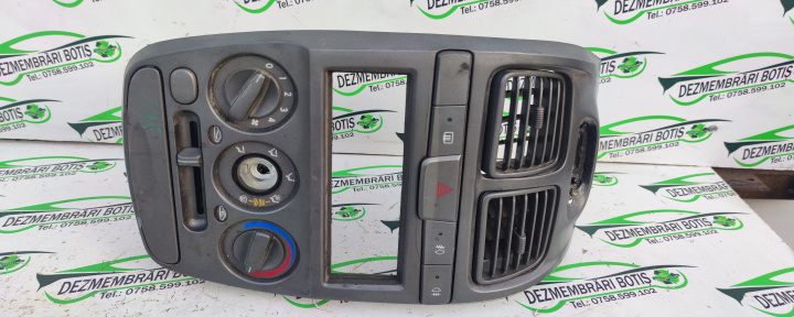 Consola centrala Hyundai Accent X3 [facelift] [1997 - 2000] Sedan 1.3 MT (85 hp)