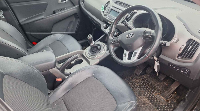 Consola centrala Kia Sportage 2014 SUV 2.0 DOHC