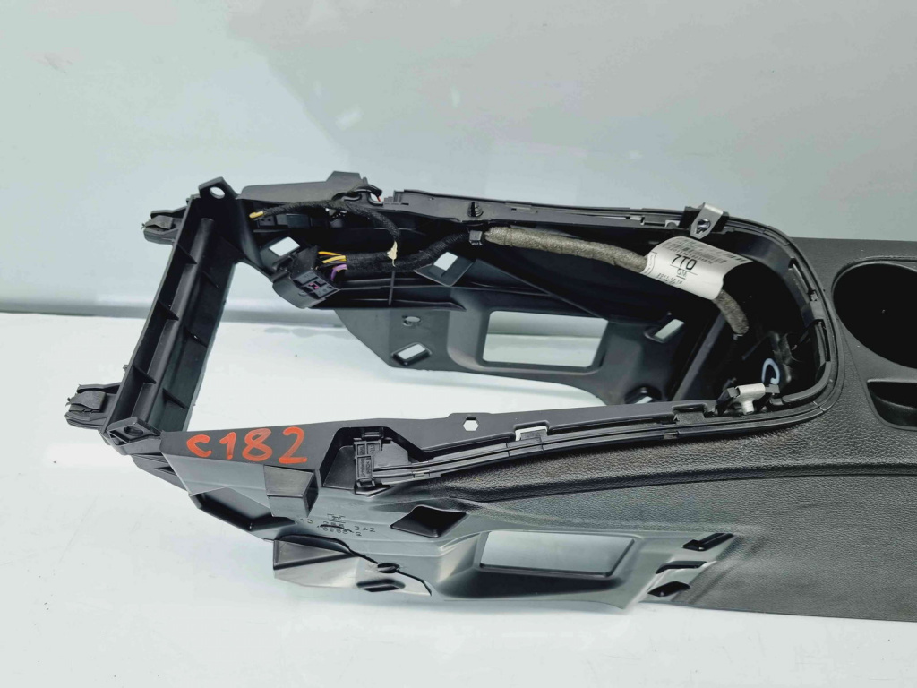 Consola centrala Opel Astra J Coupe GTC [Fabr 2009-2015] 13258342