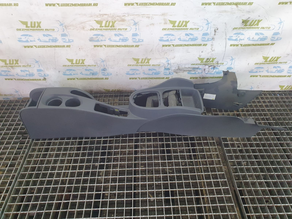 Consola centrala Seat Leon 2 1P [2005 - 2009] 2.0 tdi BKD